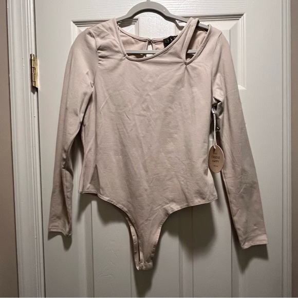 Brand new quality material body suit with cut-out shoulder (L) - Picture 7 of 7